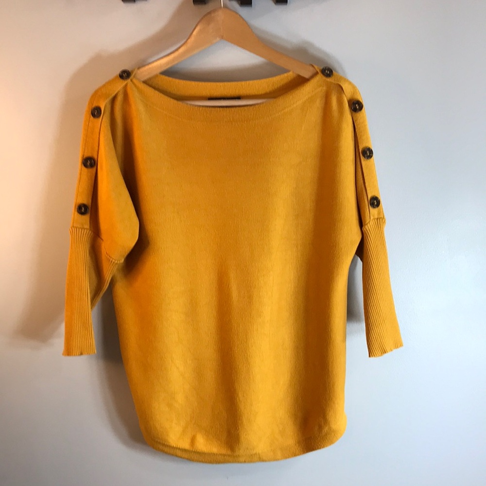 Cable & Gauge 3/4 Sleeve Sweater with Button Details Size Small